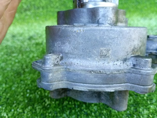 Насос вакуумный 11667519458 BMW