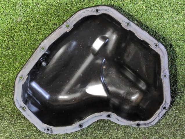 Поддон двигателя 1210136040 TOYOTA