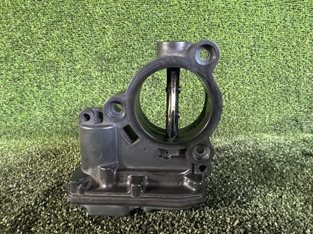Заслонка воздушная 13548512452 BMW