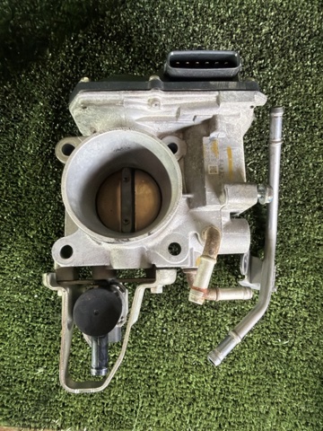 Дроссельная заслонка в сборе 1450A195 MITSUBISHI