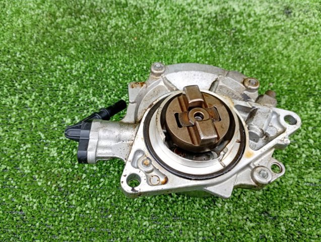 NISSAN 1465000Q1H Насос вакуумный в наличии Черкассы