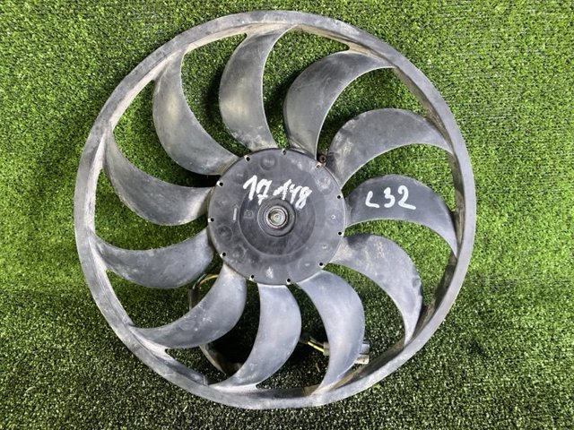 Вентилятор/крыльчатка радиатора охлаждения, правый 21486JK60A NISSAN