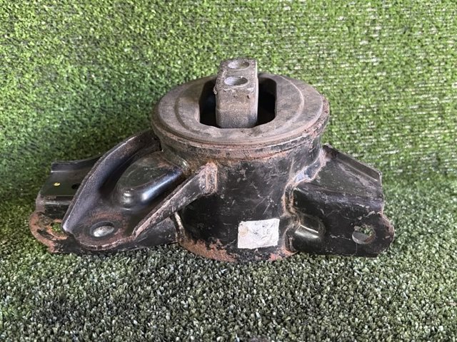 Подушка (опора) двигателя, левая 218303Q750 HYUNDAI