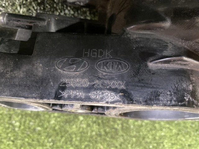 HYUNDAI 256202G545 Корпус термостата в наличии Львов