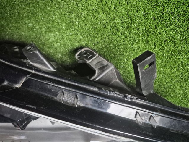 260109UF0D NISSAN Фара правая купить в Ужгород