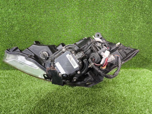 26010CA025 NISSAN Правая фара купить в Ужгород