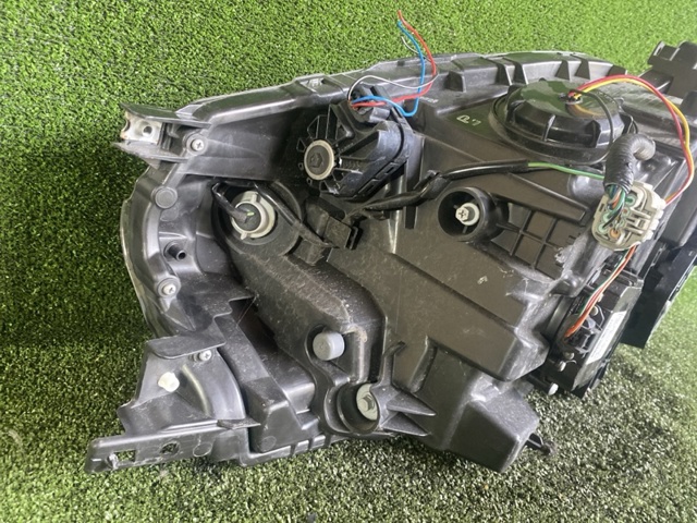 NISSAN 260603NL5A Левая фара в наличии Тернополь