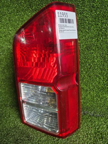 Правый стоп-сигнал 26550EA525 NISSAN