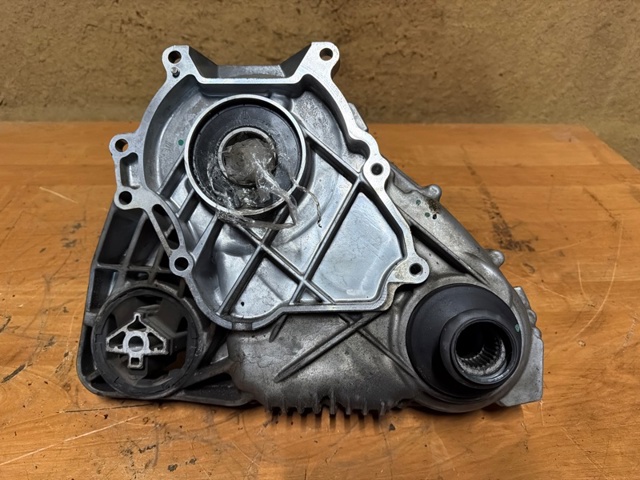 Коробка раздаточная (раздатка) 27107635753 BMW
