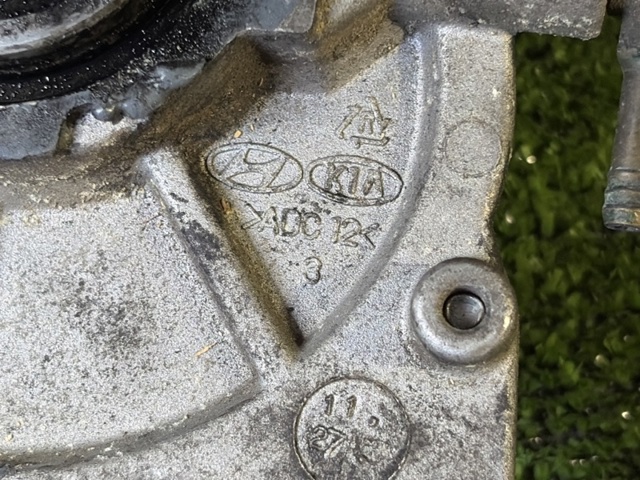 HYUNDAI 288102F000 Насос вакуумный в наличии Черкассы
