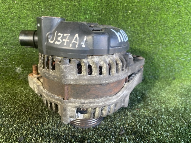 Генератор автомобильный 31100RGWA01 HONDA