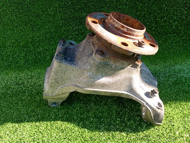 BMW 31216792287 Цапфа передняя левая в наличии Киев