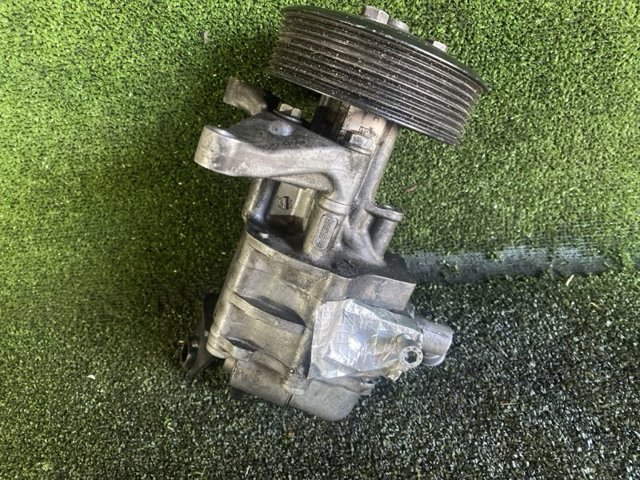 Помпа ГУР 32416794350 BMW