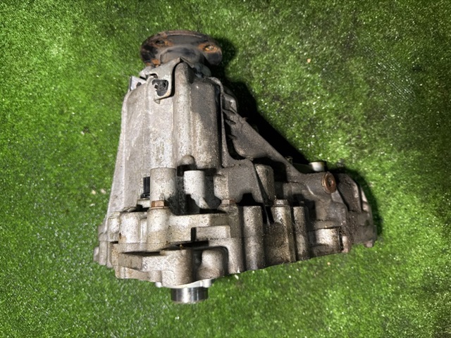 331001CB0B NISSAN Раздатка купить в Полтава