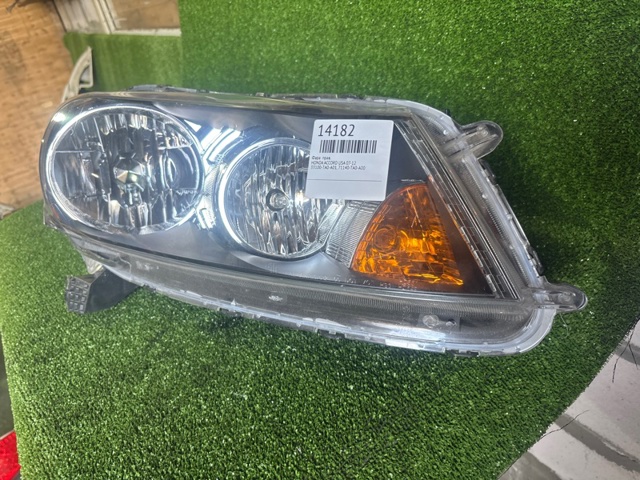 33100TA0A01 Правая фара купить Львов