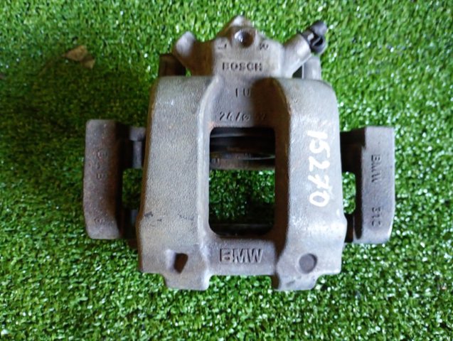 34116857688 BMW Суппорт тормозной передний правый купить в Чернигов