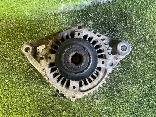 HYUNDAI 373004A310 Генератор в наличии Ирпень