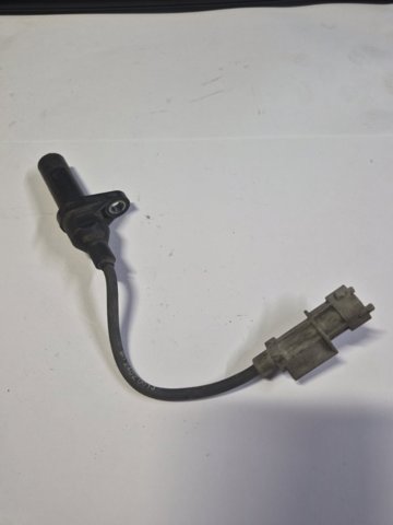 Датчик частоты вращения коленвала 393103C610 HYUNDAI