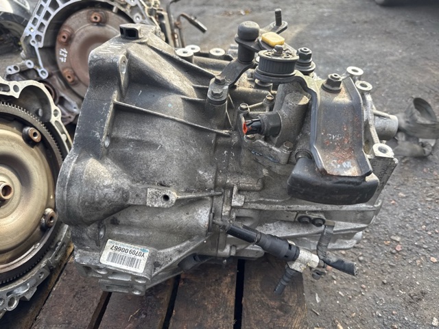 HYUNDAI 4300038070 КПП в наличии Ровно