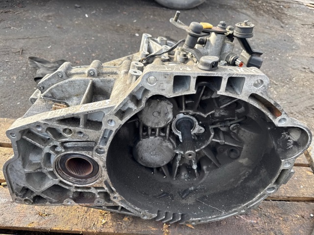 Механическая коробка передач 4300038070 HYUNDAI