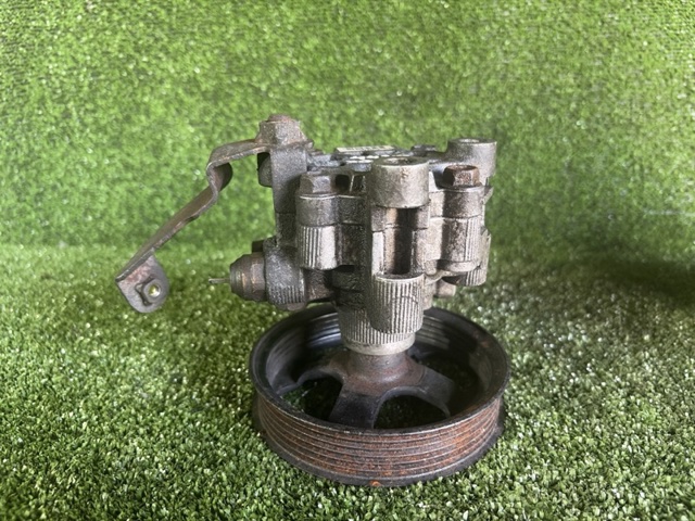4431002101 TOYOTA Насос гидроусилителя руля (ГУР) купить в Ужгород
