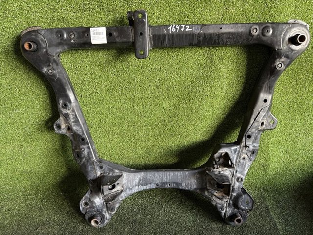 Подрамник передней подвески 511000E010 TOYOTA
