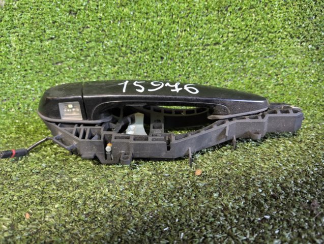 BMW 51217242568 Держатель наружной ручки двери передней правой в наличии Киев