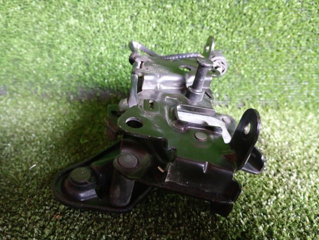 51237206453 BMW Замок капота левый купить в Кривой Рог