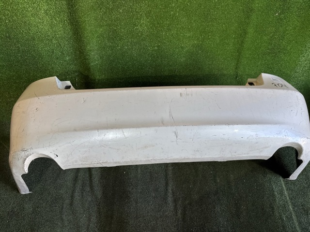 Бампер задний 5215933200 TOYOTA