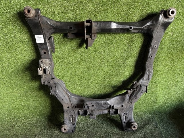 Балка передней подвески 54400CA00A NISSAN