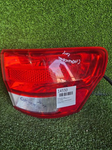 Задний правый внешний фонарь 55079420AD CHRYSLER