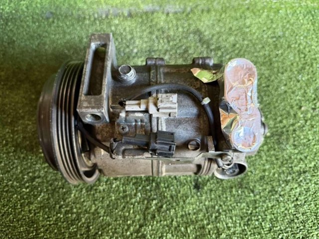 Компрессор кондиционера 55111610AB CHRYSLER