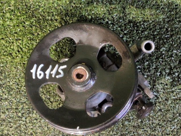 Насос гидроусилителя руля (ГУР) 571003L010 HYUNDAI