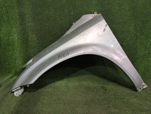 Переднее левое крыло 63113CA030 NISSAN