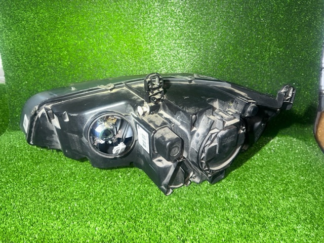 Правая блок фара 63117288992 BMW