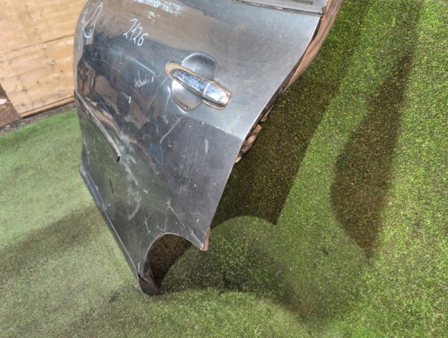 Задняя левая дверь 6700448120 TOYOTA