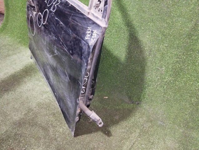 Пассажирская передняя дверь 760042S040 HYUNDAI