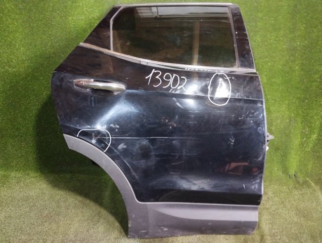 Дверь пассажирская задняя правая 770044Z000 HYUNDAI