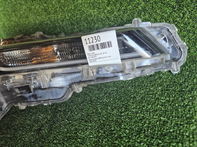 8111002S50 TOYOTA Фара правая купить в Полтава