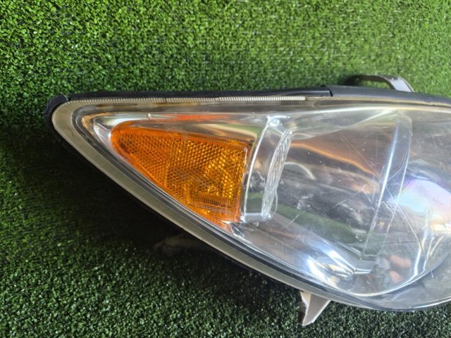 8111006180 TOYOTA Фара правая купить в Черкассы
