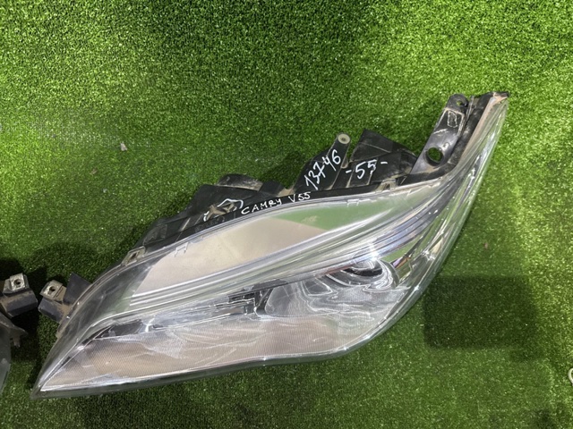 8111006D90 TOYOTA Фара правая купить в Львов