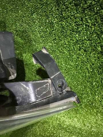 8111006D90 TOYOTA Правая фара купить в Кривой Рог
