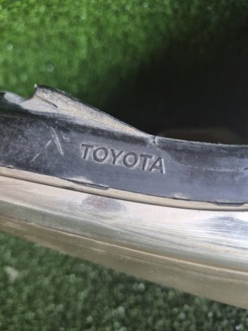 8111007121 TOYOTA Правая фара купить в Николаев