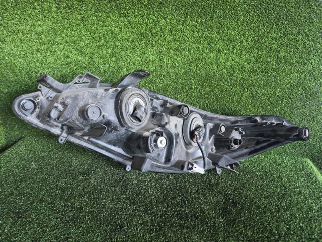 8111007121 TOYOTA Фара правая купить в Винница