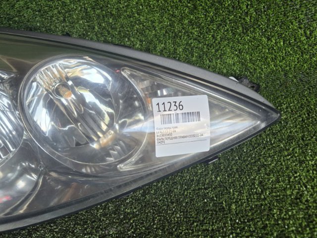 TOYOTA 8113033450 Правая фара в наличии Черновцы