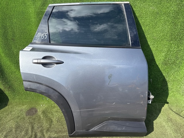 Дверь пассажирская задняя правая 821006RR0B NISSAN