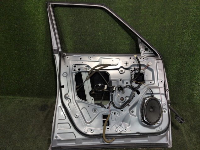 Дверь задняя в сборе 821007S630 NISSAN