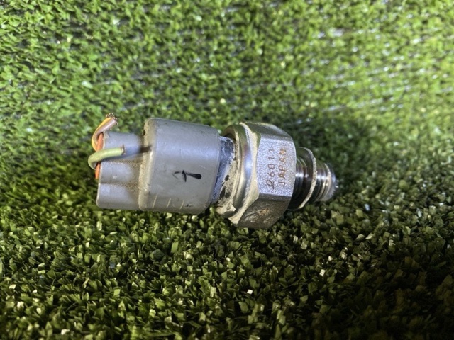 Датчик давления топлива 8945822010 TOYOTA