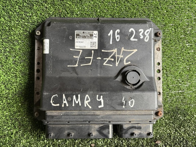 Электронный блок управления двигателем 8966106C40 TOYOTA