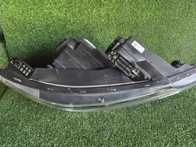HYUNDAI 921021U800 Фара правая в наличии Винница
